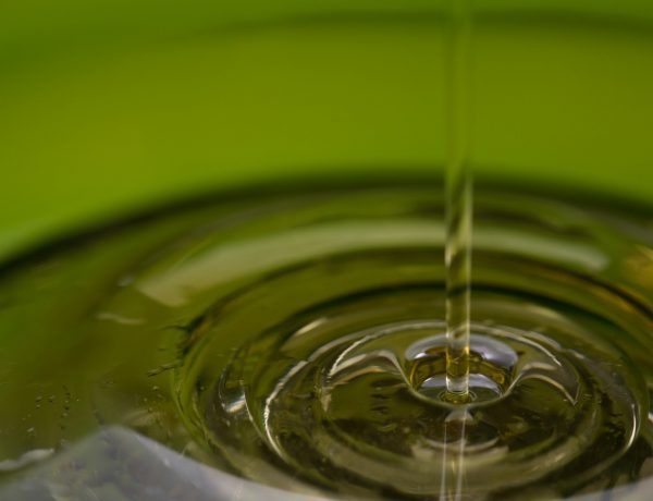 La almazara quaryat Dillar informa sobre los distintos tipos de aceite extistentes. Producción Sostenible y calidad medioambiental