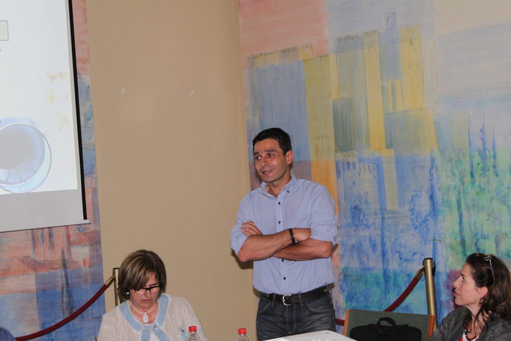 Jose María Velasco participó en las jornadas de introducción a la cata de aceites de oliva virgen en el CSIC de Granada