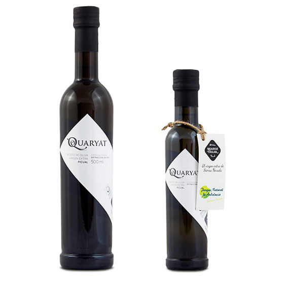Aceite de oliva virgen extra Quaryat Picual dos tamaños fondo blanco