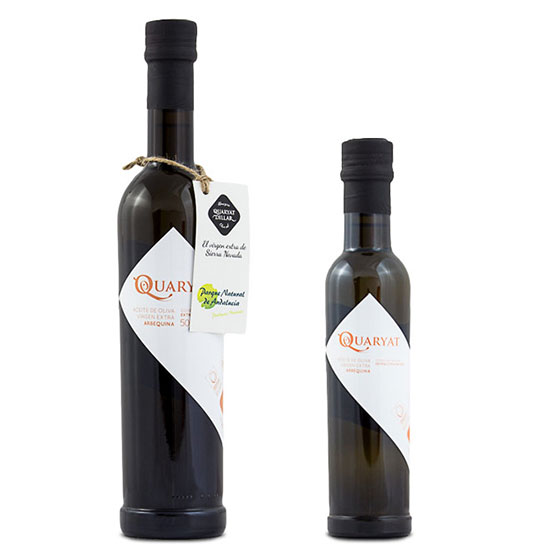 Quaryat Arbequina extra virgin olive oil in two sizes black glass