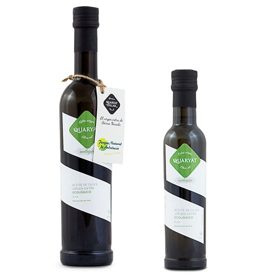 organic quaryat extra virgin oilve oil 2 black bottles in two sizes, 250ml and 500ml.